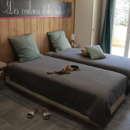 D'hotes Des Couleurs Et Des Mots Bed & Breakfast Villeneuve-de-Berg