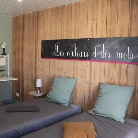 Bed & Breakfast D'hotes Des Couleurs Et Des Mots Villeneuve-de-Berg